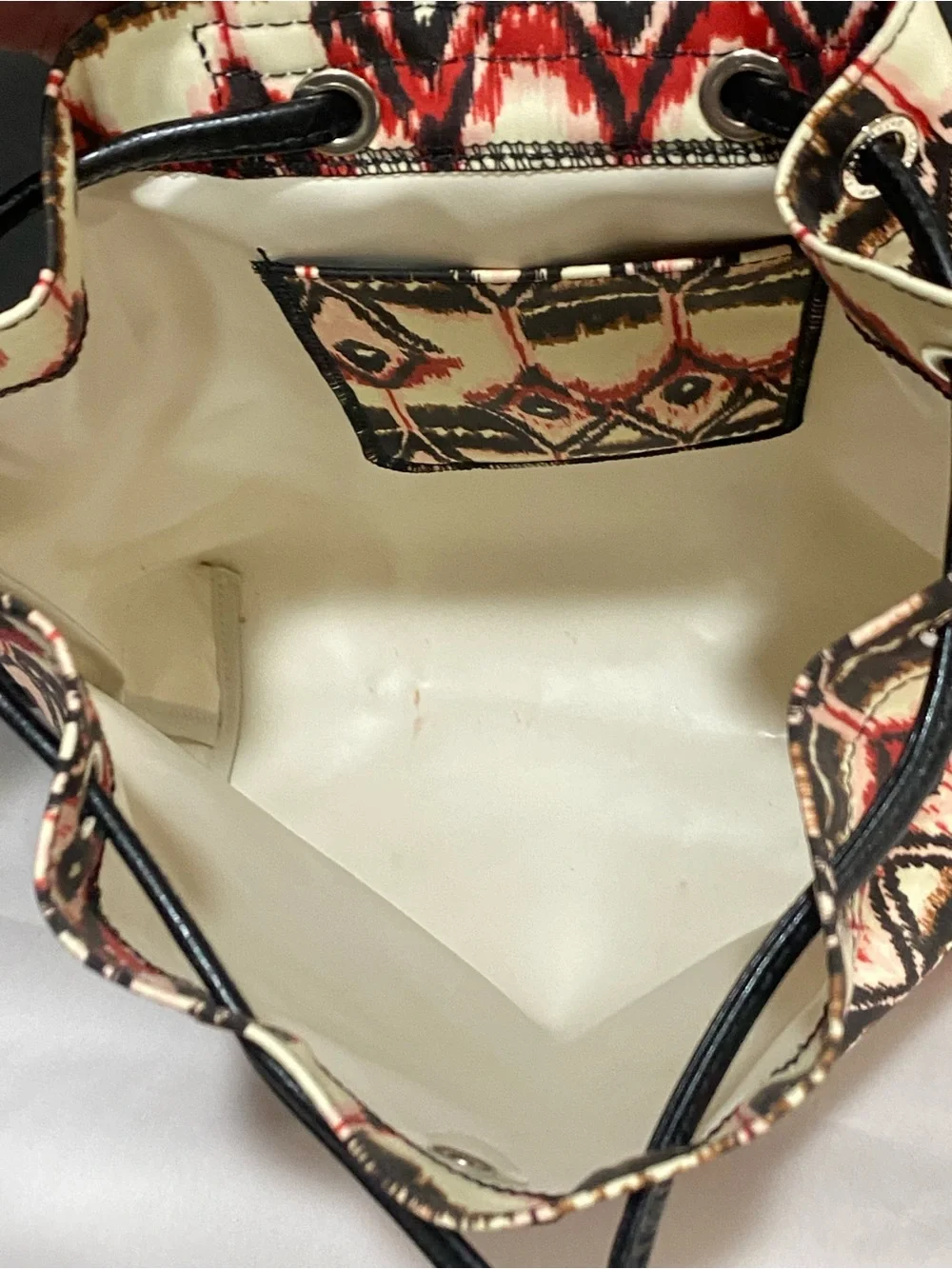 AUTHENTIC LONGCHAMP LE PLIAGE 'IKAT' PRINT BACKPACK - IVORY RED BLACK